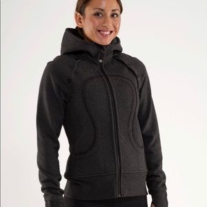 Lululemon Scuba Hoodie detachable sleeves.